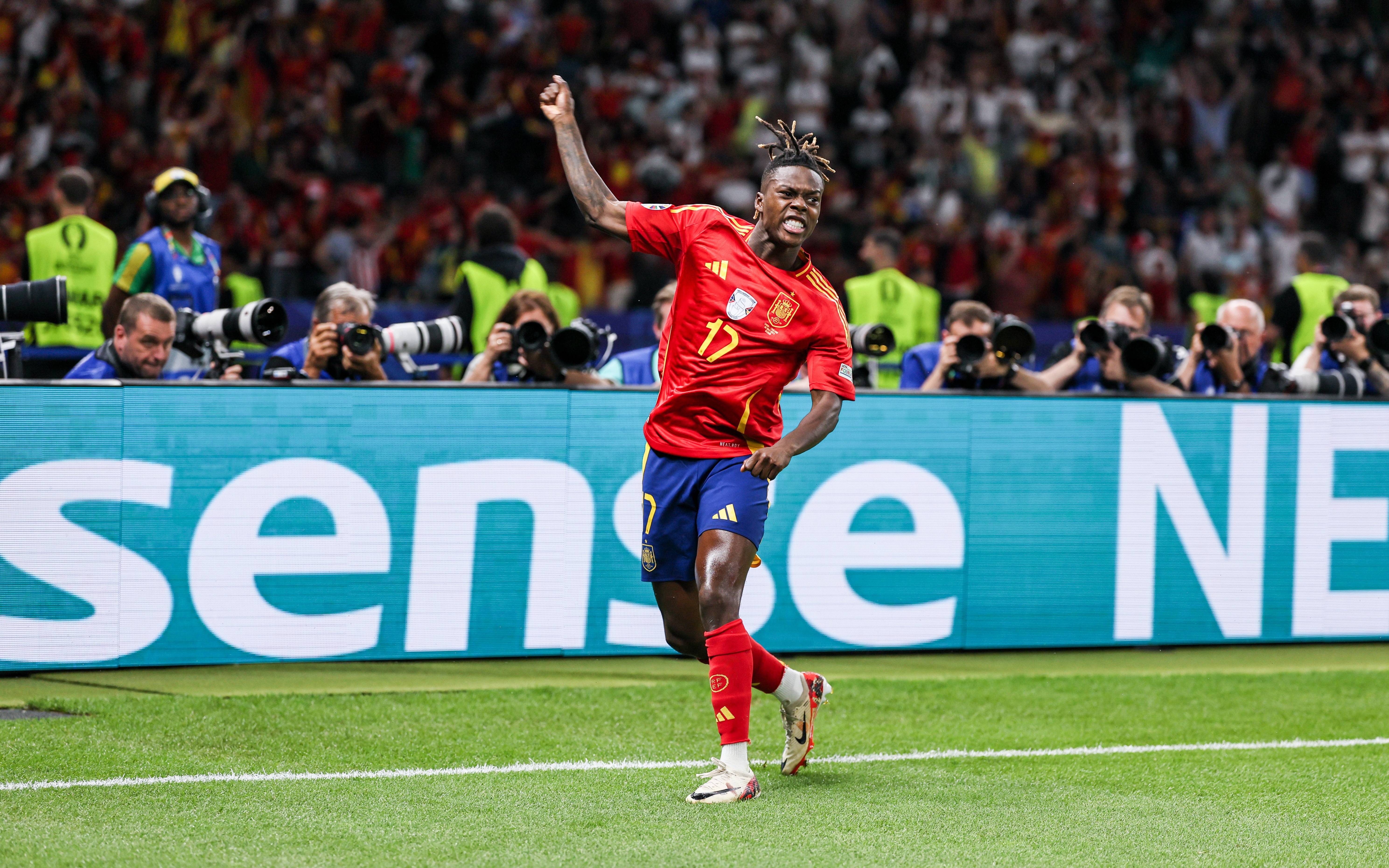 从皇家社会围绕英超绝杀压哨到丹佛掘金围绕CBA季后赛临场应变，清晨瓦伦西亚备战英超的简单介绍