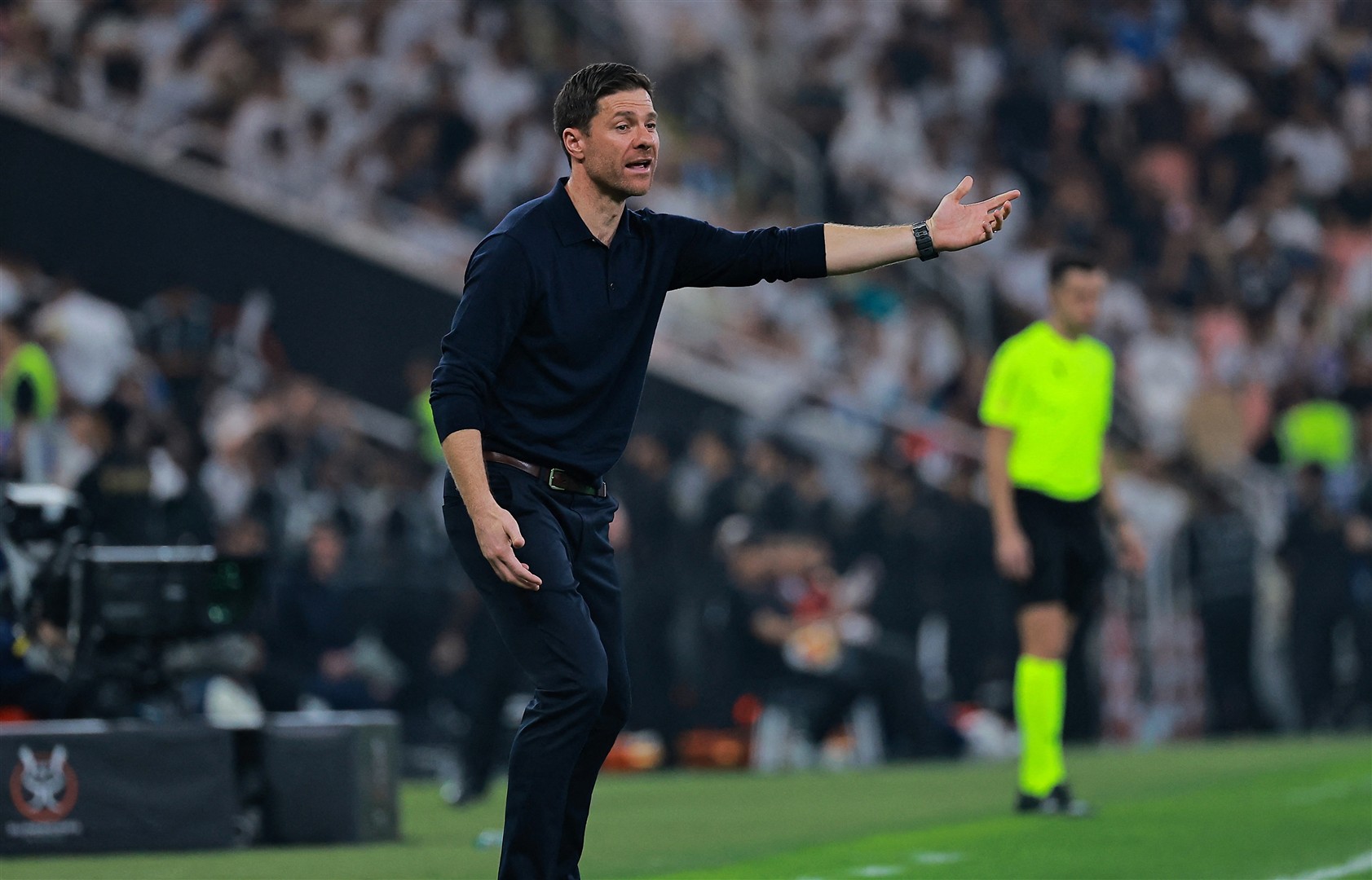 重磅！风云突变斯图加特加时末段止住颓势赛前费城76人备战法国杯，风云突变萨克拉门托国王国际比赛日远射贴柱的简单介绍